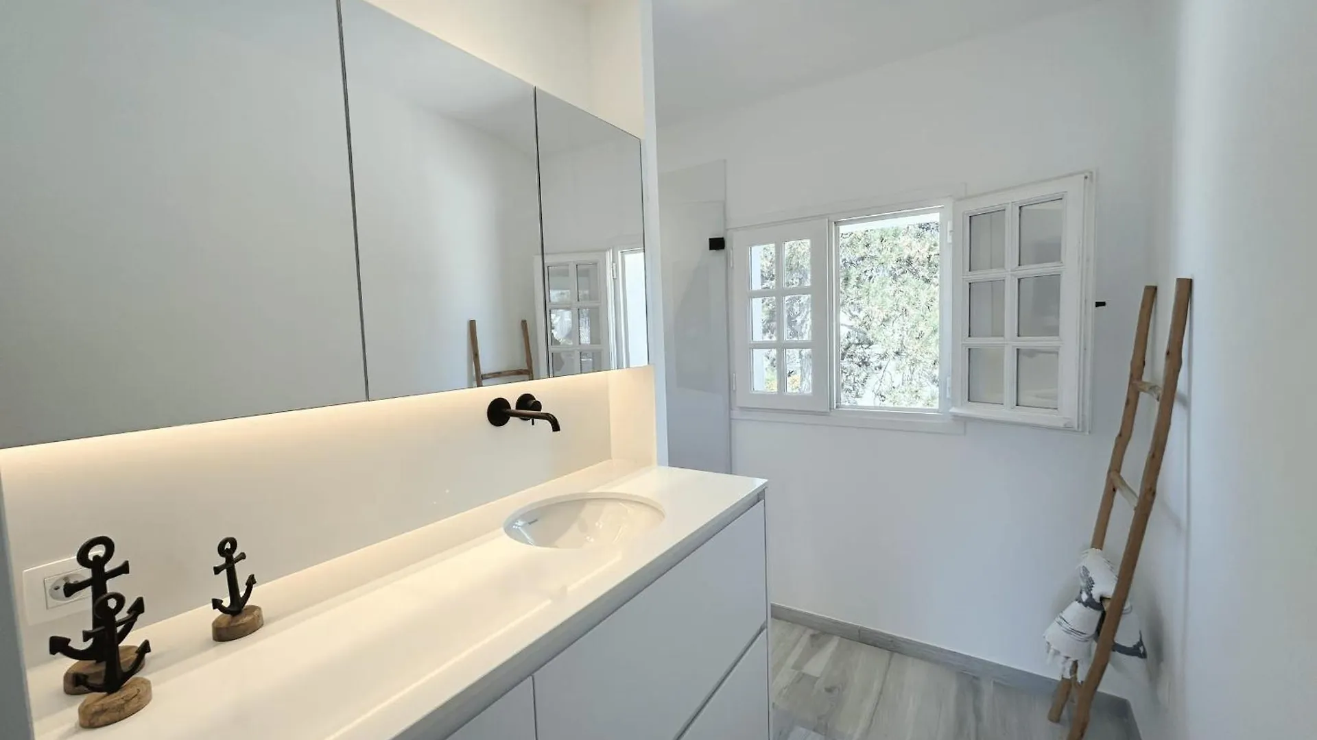 Charming House For Rent In Port Grimaud With Wi-Fi And Private Mooring Villa 0*,  France